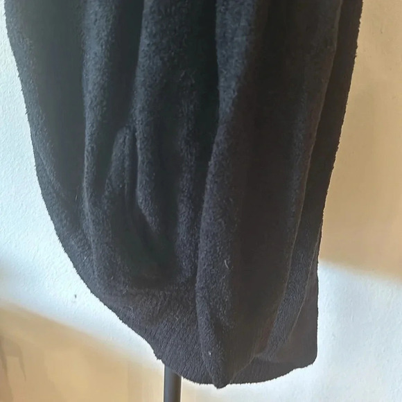 Barefoot Dreams sz M black soft cardigan great pre owned condition open front - Picture 3 of 7